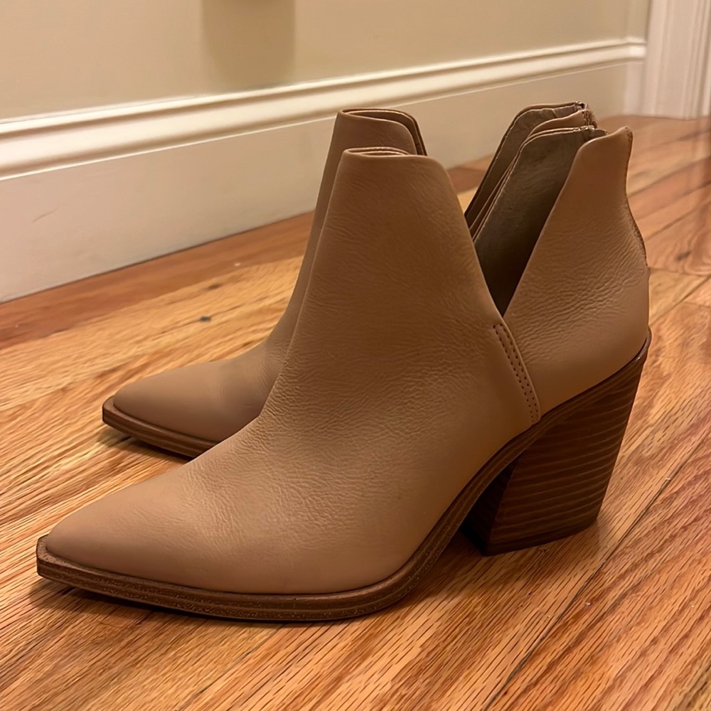 Vince Camuto Gigietta Booties